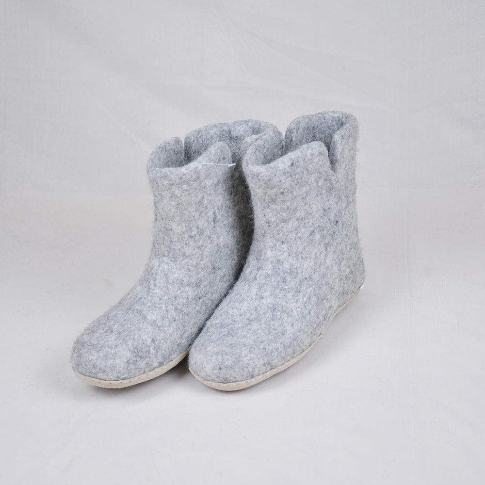 Felt shoes