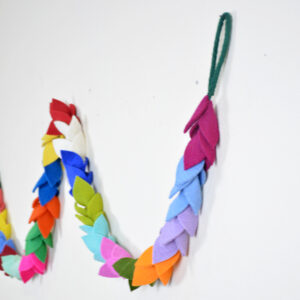 Eco Friendly Wool Felt Leaf Garland for Indoor Home Decoration