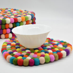 Felt Ball Oval Trivet