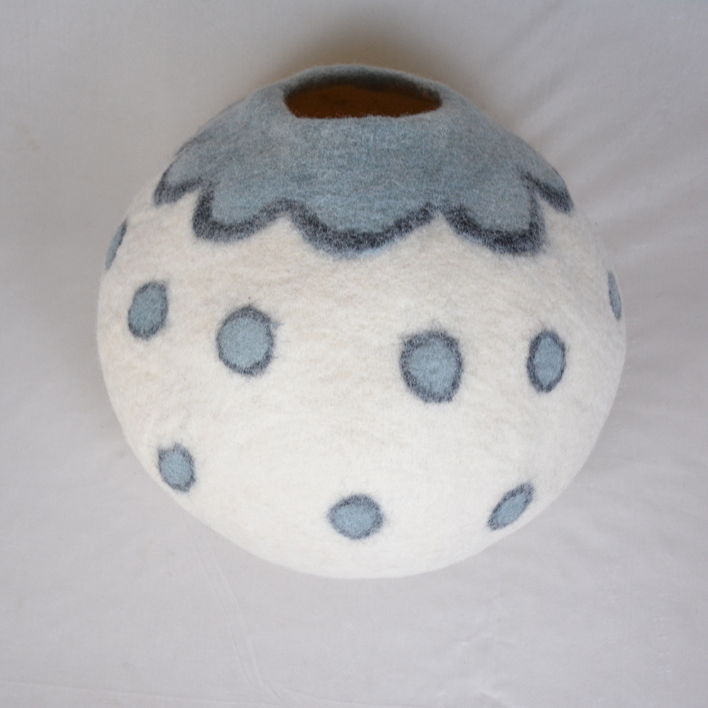 Premium Natural White Wool Felt Cat Cave | Cat House for Pets - Image 3